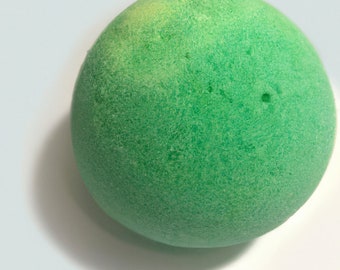 Escape Away to the Bamboo Oasis Bath Bomb (Bamboo/Green Tea Synergy Mix) (Approximately 6.8 OZ)