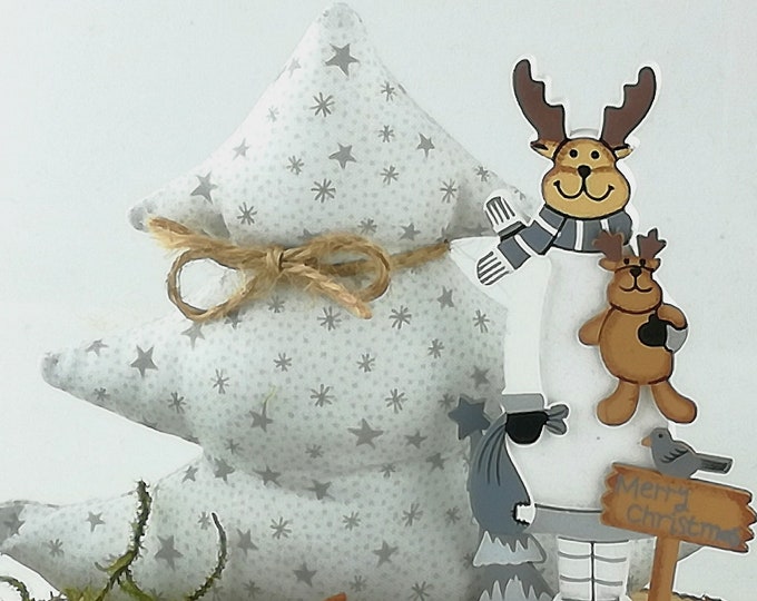 Christmas tree with reindeer cream-white-mud/grey