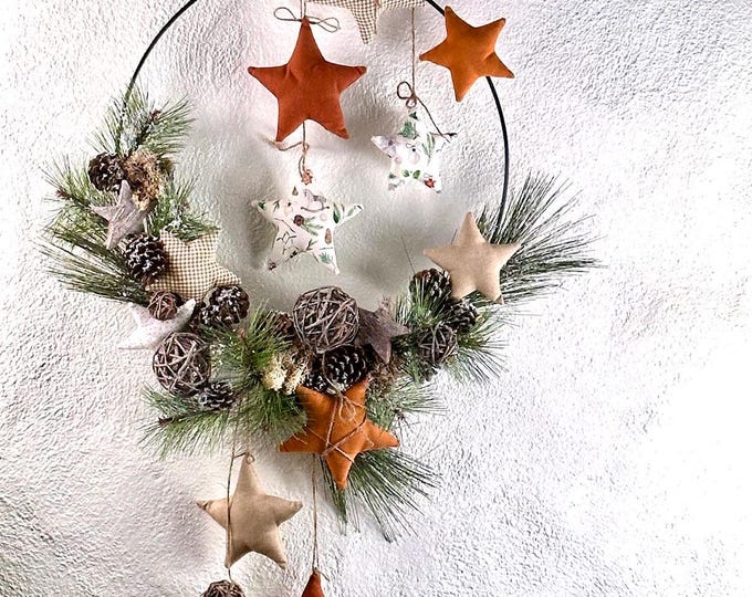 Christmas door wreath natural-brown-beige-cream-white, Christmas decoration, Advent decoration, stars, fir branches, pine cones, modern Christmas