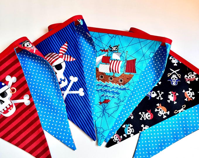 Pirate pennant chain fabric, a must for every pirate in blue-red-turquoise-black, children's room decoration, children's birthday party, gift for children
