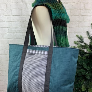 xxl-große Einkaufstasche, modischer Shopper - Einkaufstasche zum Wenden aus Baumwollstoffe zum Waschen in petrol, grau-weiß