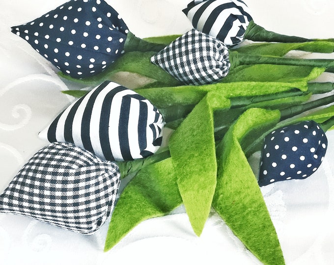 Fabric - flowers, roses, tulips, blue - white, stripes - dots - checked, decorative door wreath, window decoration, gift tag, table decoration