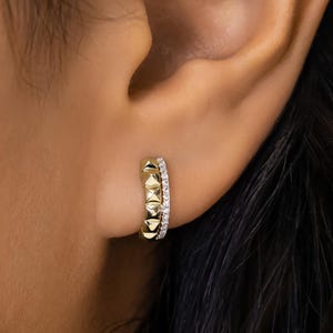 Pyramid Diamond Huggie Earrings, Natural Round Single Row Diamonds, Minimalist Jewelry, 14k Solid Yellow, White, or Rose Gold Social Value