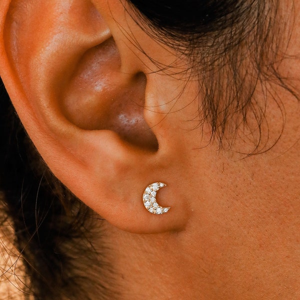 Single (Half Pair) Earring 18k Solid Gold Genuine Natural Diamond Pave Moon Crescent Stud Earring