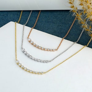 14k Solid Gold Natural Diamond Graduierte Crescent gebogene verstellbare Halskette