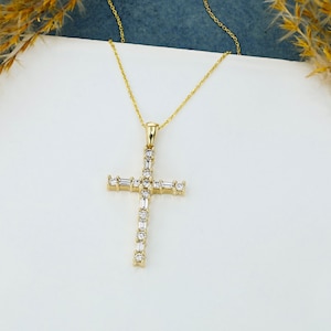 14k Gold Diamond Cross Pendant Necklace: Baguette & Round Cut