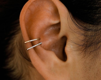 14k Gold Diamond Ear Cuff: Non Pierced Single Earring