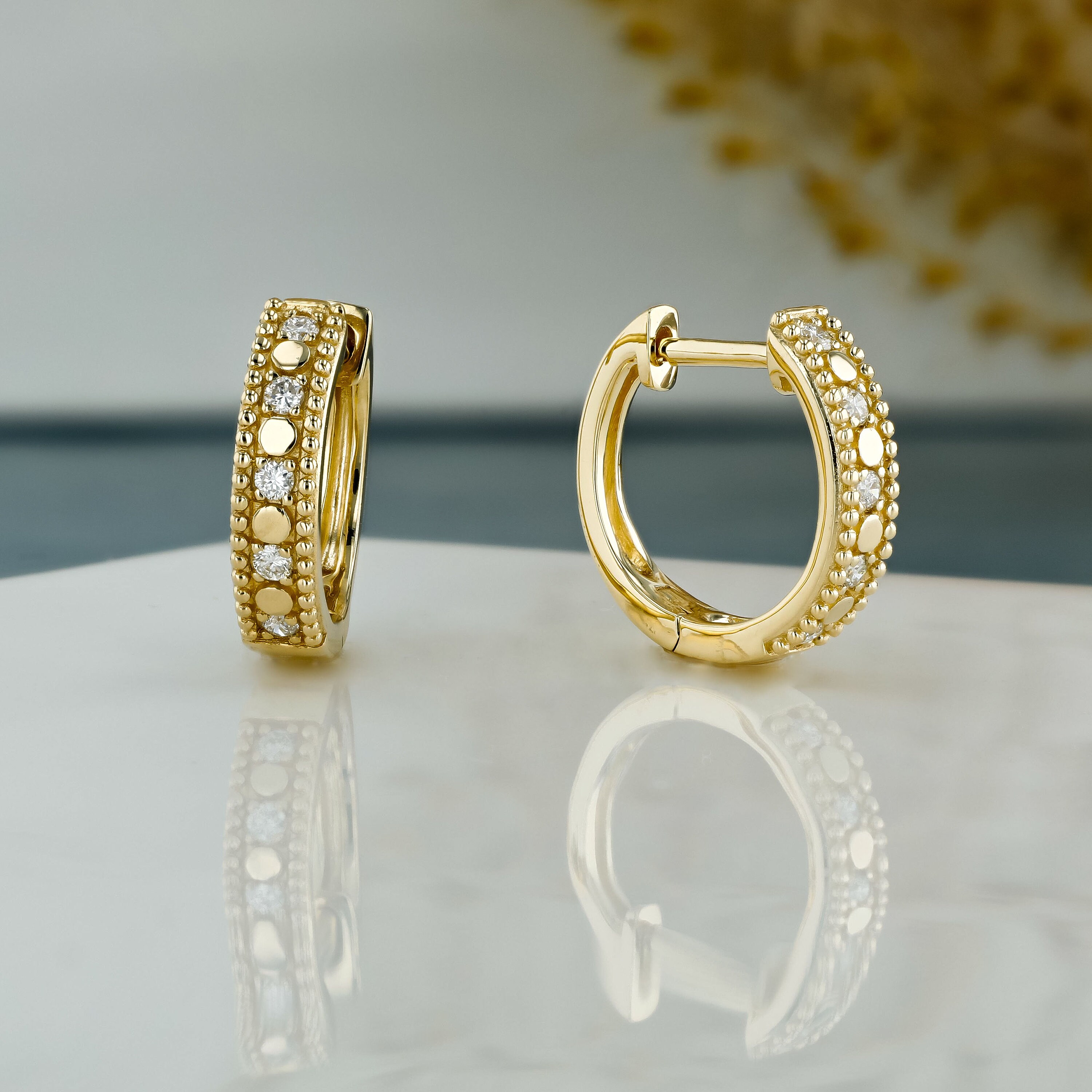 [ILYAND] 韓国ブランド☆14K GOLD☆Cubic Stitch Earrings ILYAND] 韓国ブランド☆14K GOLD☆Cubic Stitch Earrings