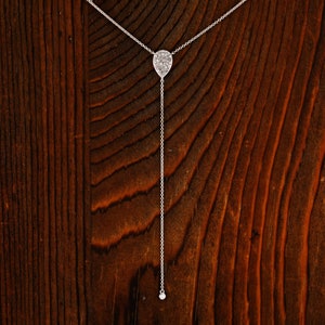 14k goud en echte effenen diamanten traan lariatketting met hoogwaardige diamanten voor dames