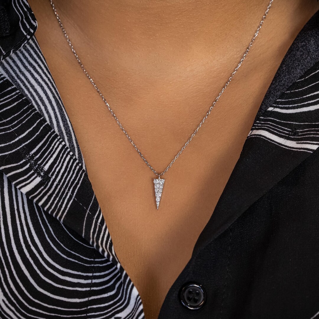 Tapered Point Diamond Necklace, Natural Diamond, Prong Setting ...