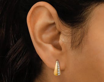 Brincos Huggie em Ouro Maciço 18k: Diamantes Naturais Redondos e Afilados, Joias Minimalistas