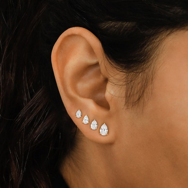 SINGLE 14k Gold Pear Diamond Stud Minimalist Earring
