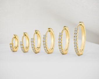 Une demi-paire, Boucle d'oreille Huggy diamants 2 mm avant/arrière, Or massif rose 14 carats, blanc, jaune, valeur sociale