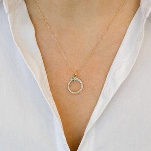 18k Gold Diamond Emerald Snake Pendant Necklace