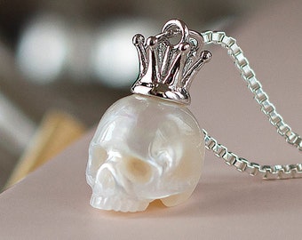 Pearl Skull Necklace Skeleton Pendant Carved Pearl Pendant 925 Silver Gothic Jewelry White Pearl Pendant Gothic Pendant Memento Mori