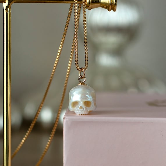 Pearl Skull Necklace 14k Gold Filled Skull Pendant Carved Pearl Pendant Gothic Jewelry White Pearl Pendant Gothic Pendant Skeleton Pendant