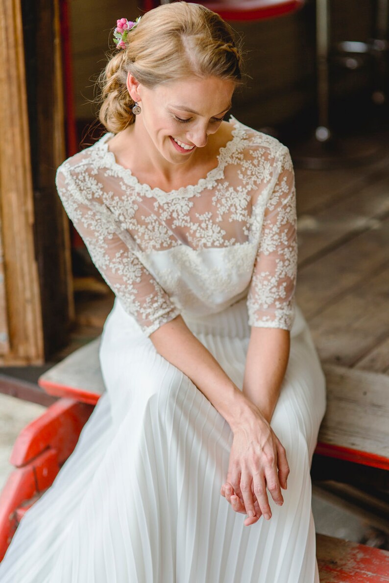 Rousing Wedding Dress