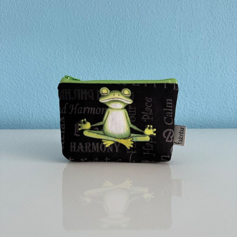 Harmony bag with yoga frog image 1