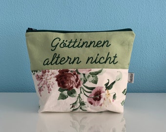 Toiletry bag “Goddesses don’t age” (rose flair, green)