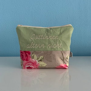 Toiletry bag “Goddesses don’t age” (Molly, green)