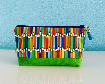 Pencil case “colored pencils”