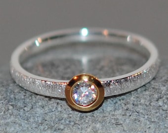 Diamond ring, gold setting, silver ring with lab-grown diamond and gold-plated setting, brilliant cut, 925 sterling silver, 750 gold