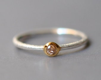 Diamantring/Goldfassung, creme-hellbraun-farbiger"Champagner-Diamant",zarter Silberring,Goldfassung, Größe 57