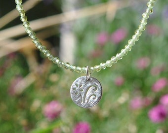 Peridotkette,"Wiesenblumen"-Anhänger, 925 Sterling Silber, hellgrüne Peridot-Perlenkette mit Anhänger