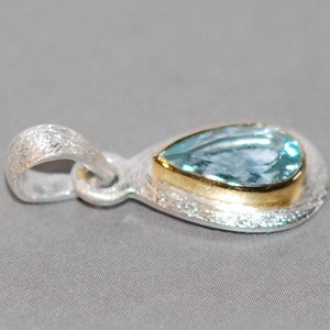 Aquamarine pendant, 925 sterling silver, partially gold-plated with 750 gold, pendant without chain