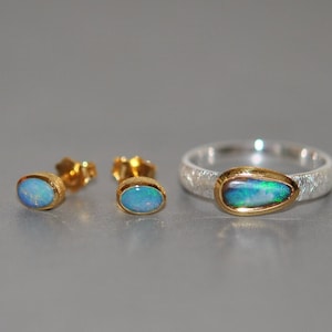 Opal jewelry set, ring + stud earrings, precious opal, boulder opal, silver, gold setting, (ring size 59.5)