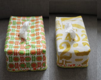 Handkerchief box cover * REVERSIBLE * RETRO - flowers 70s *