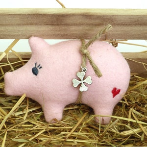 Lucky charm, lucky charm pig, lucky pig wool felt, piglet, pig, New Year's Eve, New Year, sewn pig, exam, luck