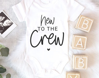 Babybody zur Schwangerschaftsverkündung „New to the Crew“ | Geschenkidee, Überraschung