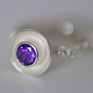 Delicate silver ring with faceted amethyst mounted in a silver bowl by Frank Schwope, purple, amethyst, unique jewelry, unique, solitaire ring