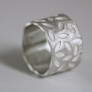 Ring in solid silver 925 with all-round hallmarked Navette ornament by Frank Schwope, hallmarked, wide ring, unique jewelry, ring for women