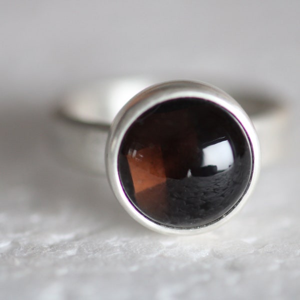 Unique ring in solid silver with a beautiful round smoky quartz cabochon by Frank Schwope, unique jewellery, goldsmith work, ring, jewellery, brown