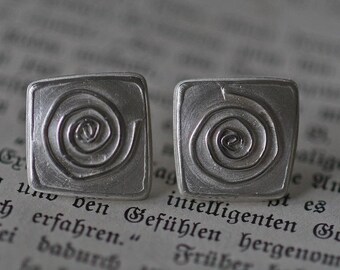Pair of ear studs in 925 silver with a snail ornament by Frank Schwope