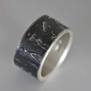 Magnificent solid silver ring with figures by Frank Schwope. Men&#39;s ring, men&#39;s ring, unique, unique jewelry, man, gentleman, ring for men