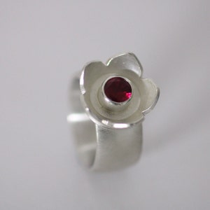 Ring with faceted ruby in solid sterling silver by Frank Schwope, goldsmith art, unique jewellery, ring, red, ruby, ruby red, unique