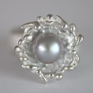 Ring with beautiful gray real pearl in silver by Frank Schwope, gray, pearl, gemstone, ring, silver, goldsmith&#39;s craft, unique jewelry