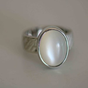 Beautiful Moonstone Ring in Sterling Silver by Frank Schwope Moonstone Oval Mother of Pearl Effect Solitaire Ring White Unique Jewelery
