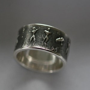 Prächtiger Ring in massiv Silber mit Figuren von Frank Schwope. Herrenring, Männerring, Unikat, Schmuckunikate, Mann, Herr, Ring für Männer Bild 6