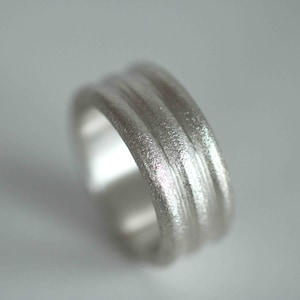 Anillo modelado en plata maciza 925 por Frank Schwope, ranuras, único, trabajo de orfebrería, plata, anillo, joyería única, joyería única