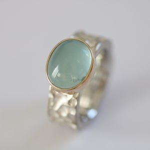 Bague en argent avec belle aigue-marine sertie sur or 750 de Frank Schwope, bleu ciel, bijoux uniques, travail d'orfèvrerie, bague, aigue-marine