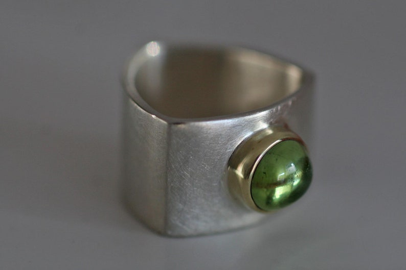 Ring mit schönem Peridot in massiv Sterlingsilber von Frank Schwope, Peridot, Gold, Grün, Edelstein, Goldschmiedearbeit Bild 6