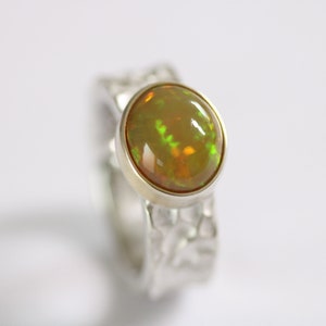 Ring in Silber mit schönem in 750Gold gefassten Opal Cabochon von Frank Schwope, Schmuckstück, Ring für Damen, Unikatschmuck, Schmuckunikat Bild 1