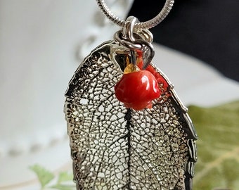 Necklace with real rose leaf, real leaf necklace in silver, rose necklace, coral rose, kette, echte blatt, electroplated