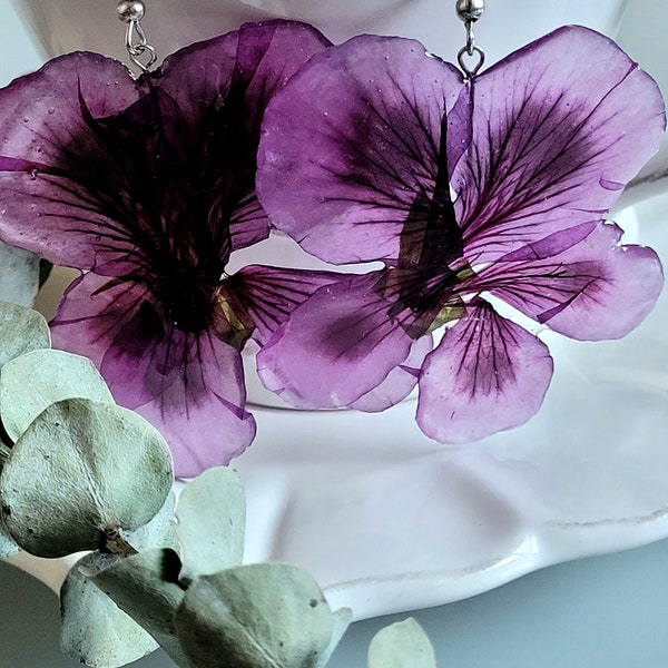 Orecchini con veri fiori di  geranio, real geranium necklace, fiore vero, botanical earrings, fuchsia