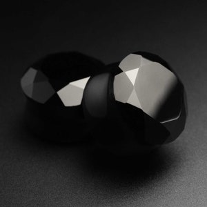 Faceted Black Glass Double Flare Plug | Glass Ear Stretcher Gauges | Sizes 6mm (2g) - 25mm (1&quot;) | FREE Delivery Available!