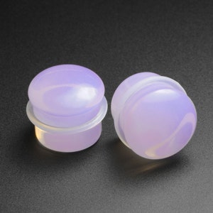 Lavendel Opalite Single Flare Convex Plug | Glas Ohr Dehnungsmessstreifen | In verschiedenen Größen: 3 mm - 16 mm |